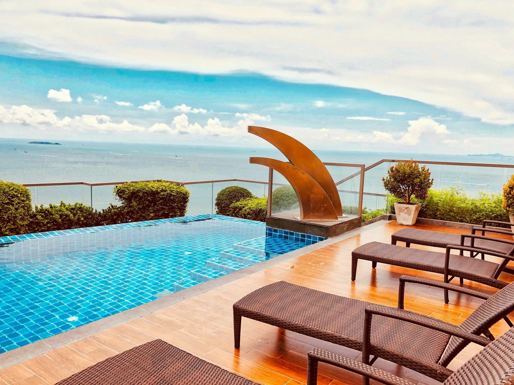 The Peak Towers Pattaya Apartment ภายนอก รูปภาพ